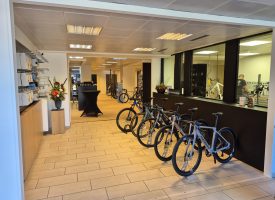 overzicht van winkel en werkplaats